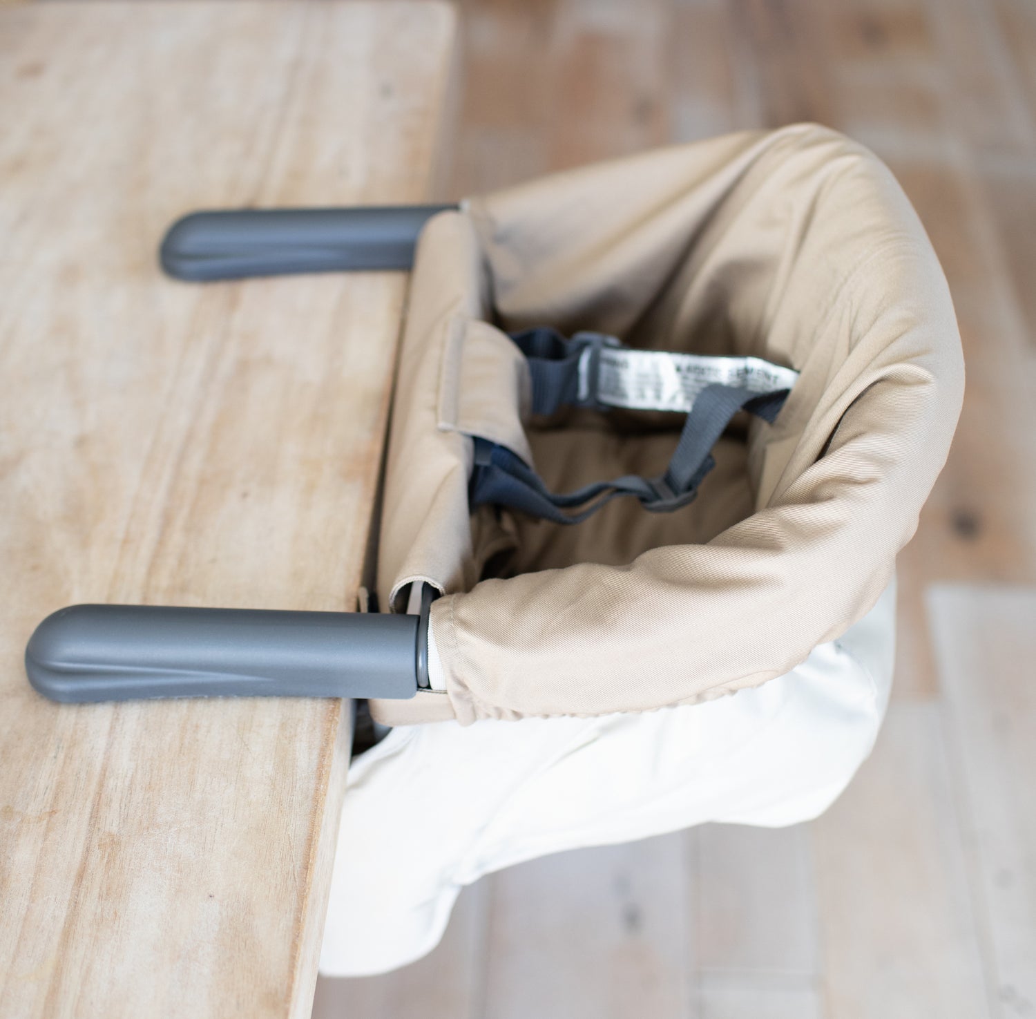 How to clean Inglesina Fast Table Chair. Easy way to clean high chair. Inglesina Chair Cover